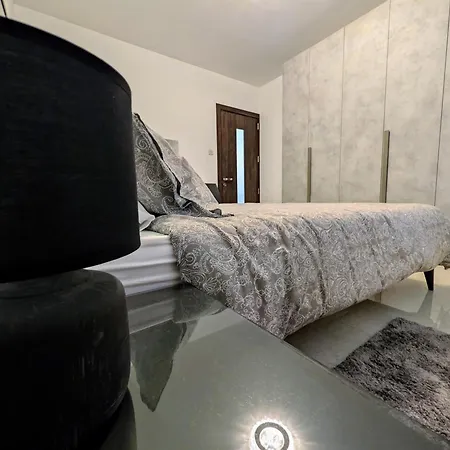 Апартаменты 19 Oaks Марсаскала